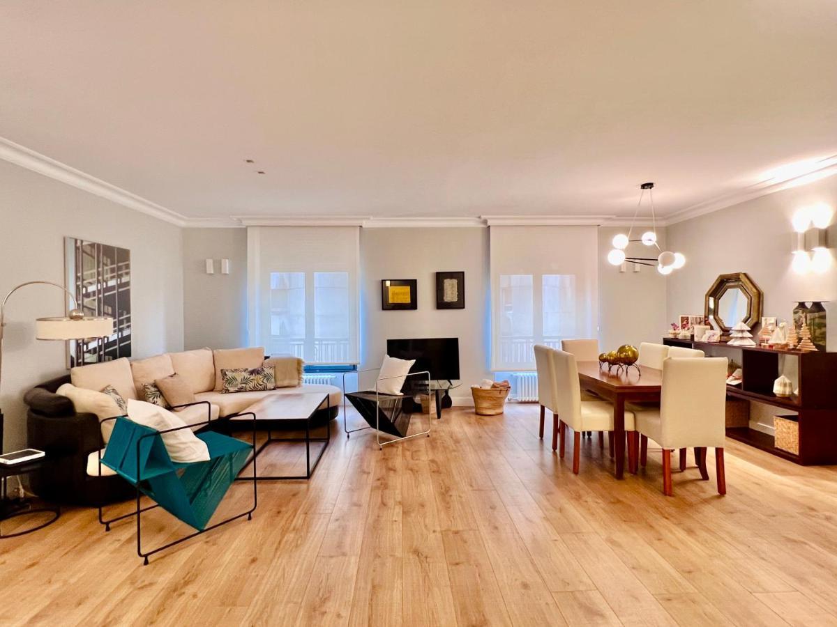 Апартаменты Housing Leon Gran Via Luxe Экстерьер фото